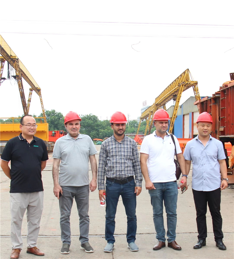 中東客戶(hù)來(lái)廠訪問(wèn) 中東客戶(hù)來(lái)廠訪問(wèn)